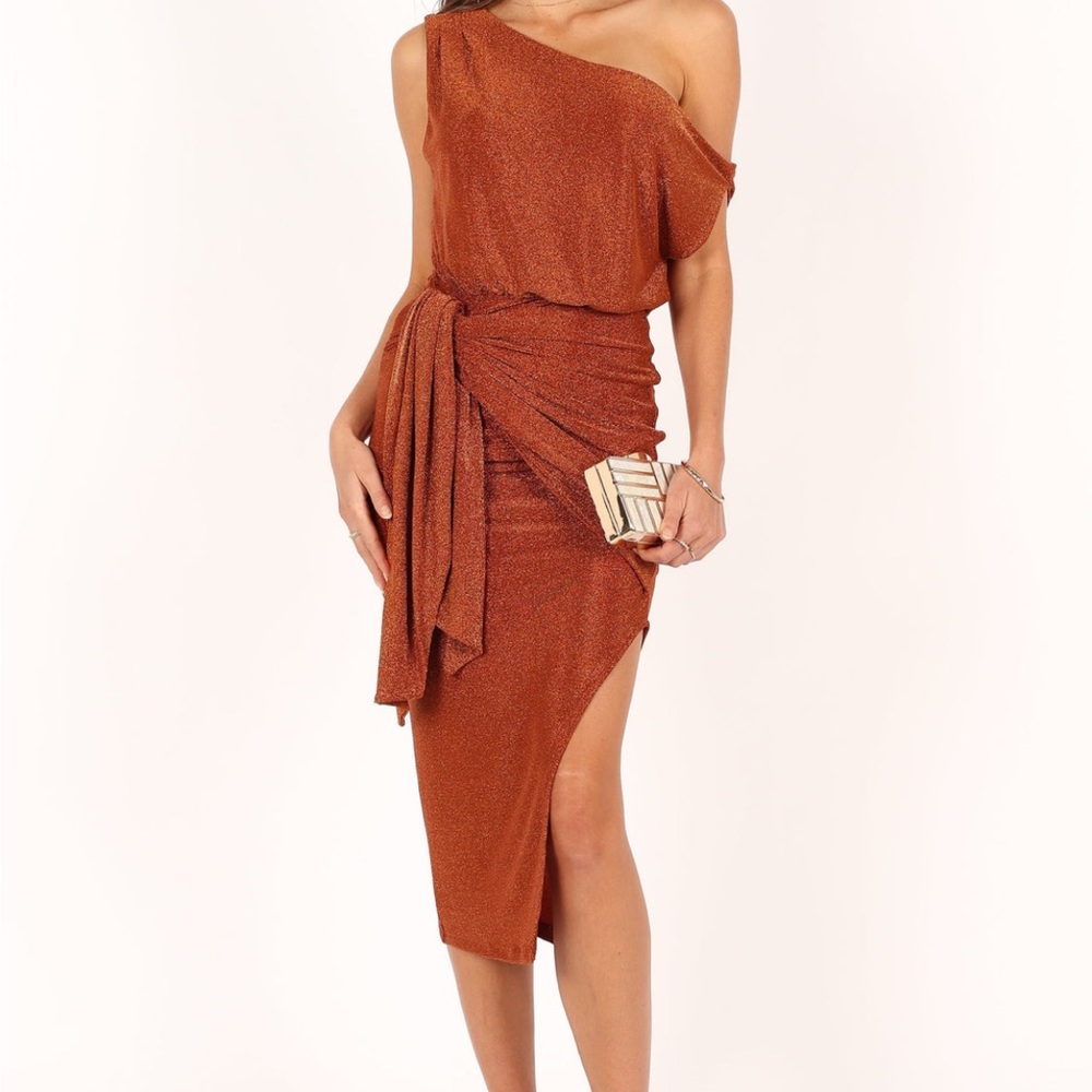 Elegant One-Shoulder Rust Dress